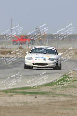 media/Oct-25-2025-CalClub SCCA (Sat) [[34c778dfbe]]/Group 4/Qualifying/